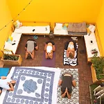 Hostal 33hostel - Solo Traveller 18 To 35 Only *