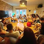 33hostel - Solo Traveller 18 To 35 Only Hostal