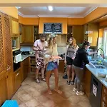 33hostel - Solo Traveller 18 To 35 Only Hostal Baleal