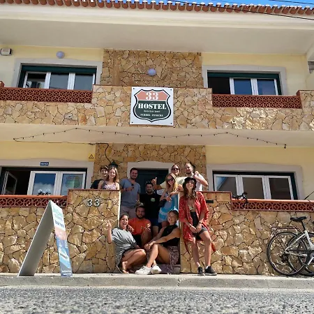 Хостел 33 - Youth 18 To 35 Only