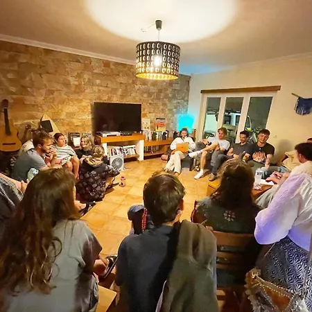 33 - Youth 18 To 35 Only Балеал