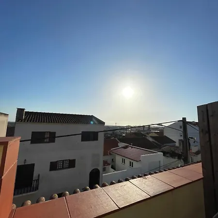 33 - Youth 18 To 35 Only * Балеал