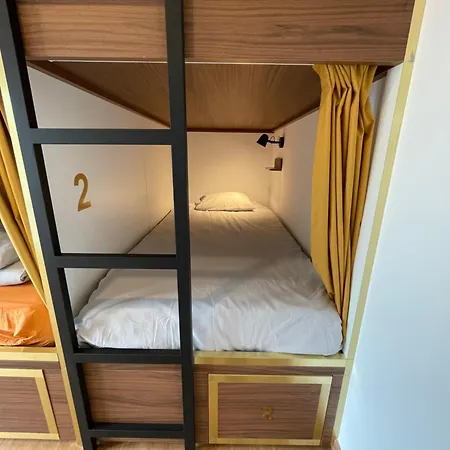 Hostel 33hostel - Solo Traveller 18 To 35 Only