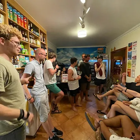 Хостел 33 - Youth 18 To 35 Only