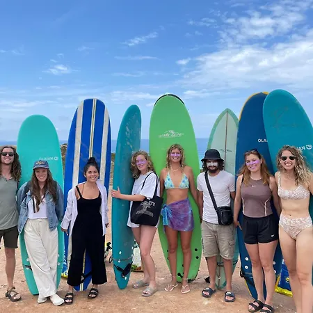 Хостел 33 - Youth 18 To 35 Only Балеал