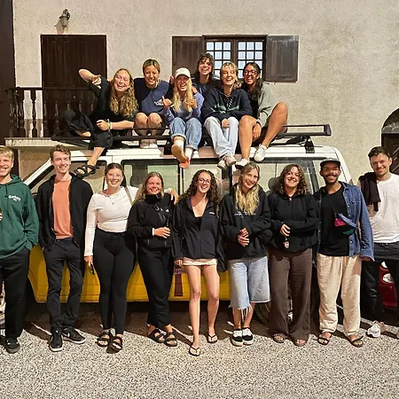 33 - Youth 18 To 35 Only Хостел Балеал