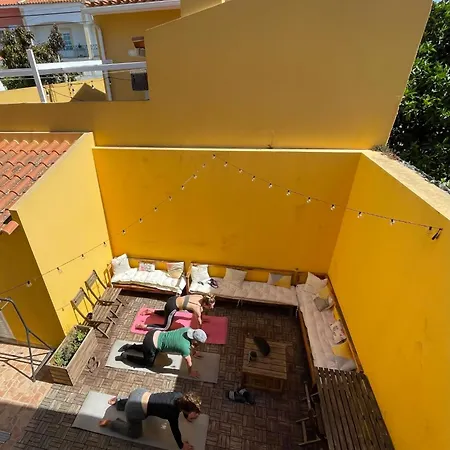 33 - Youth 18 To 35 Only Балеал