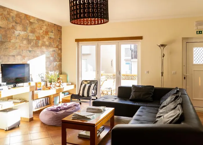 33 - Youth 18 To 35 Only *