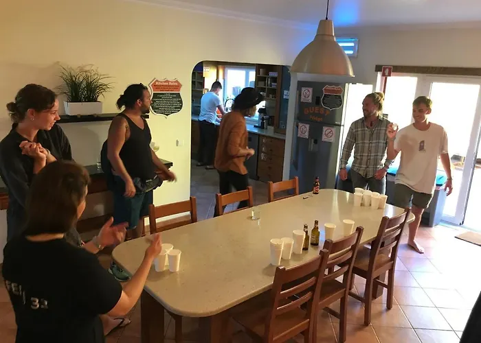 33 - Youth 18 To 35 Only * Балеал