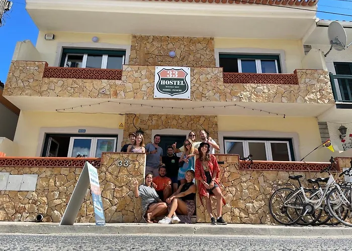 Albergue 33 - Youth 18 To 35 Only