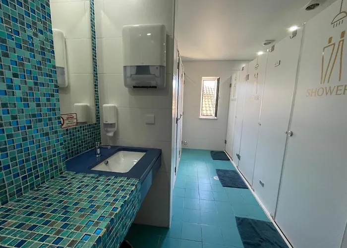 33 - Youth 18 To 35 Only Albergue *