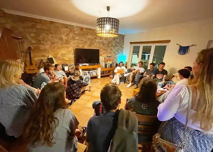 33 - Youth 18 To 35 Only Baleal