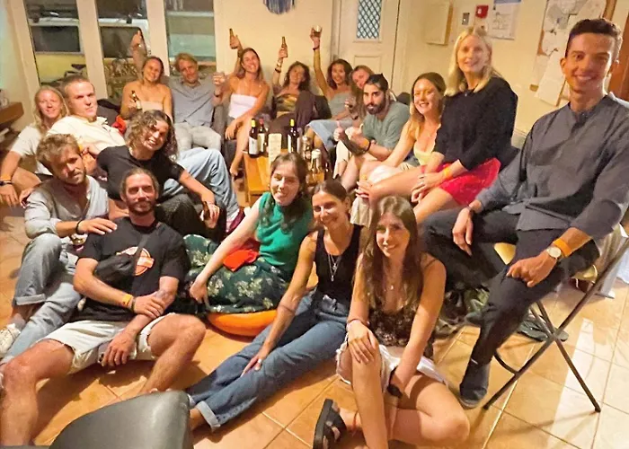 Albergue 33 - Youth 18 To 35 Only Baleal